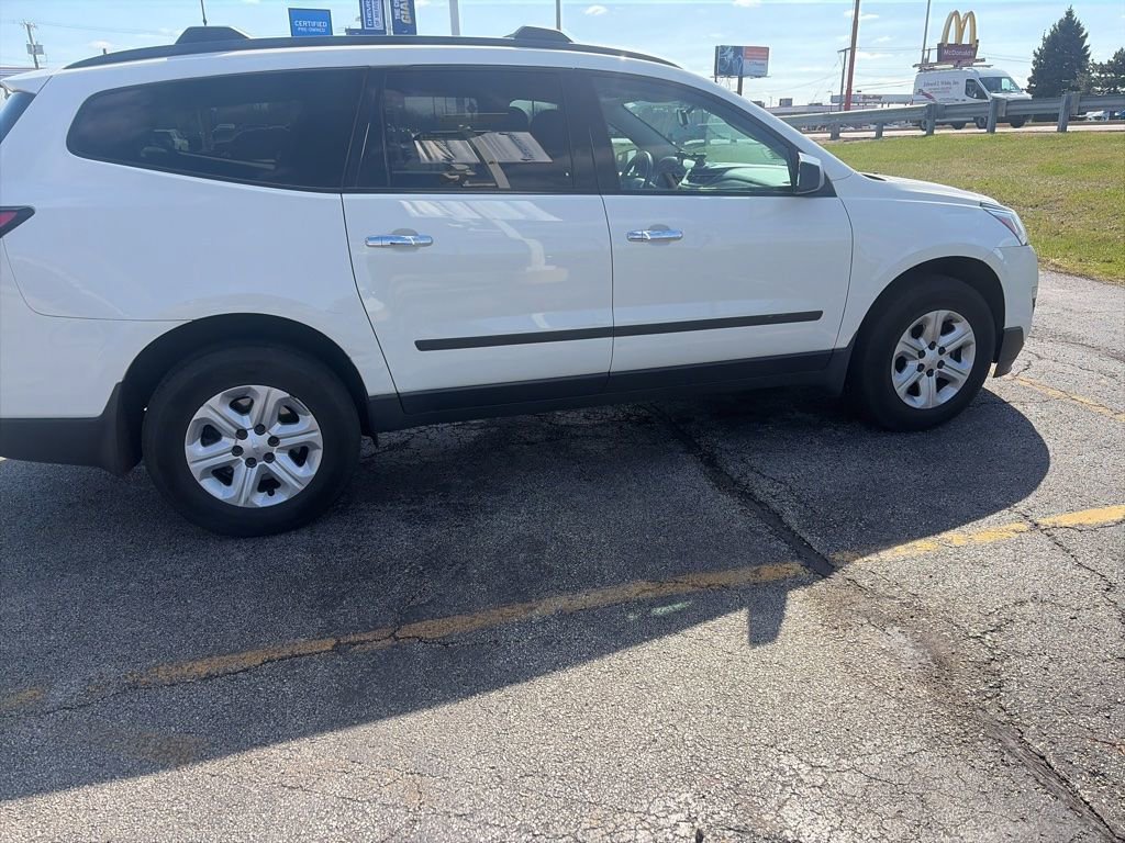 Used 2014 Chevrolet Traverse LS FWD image 7