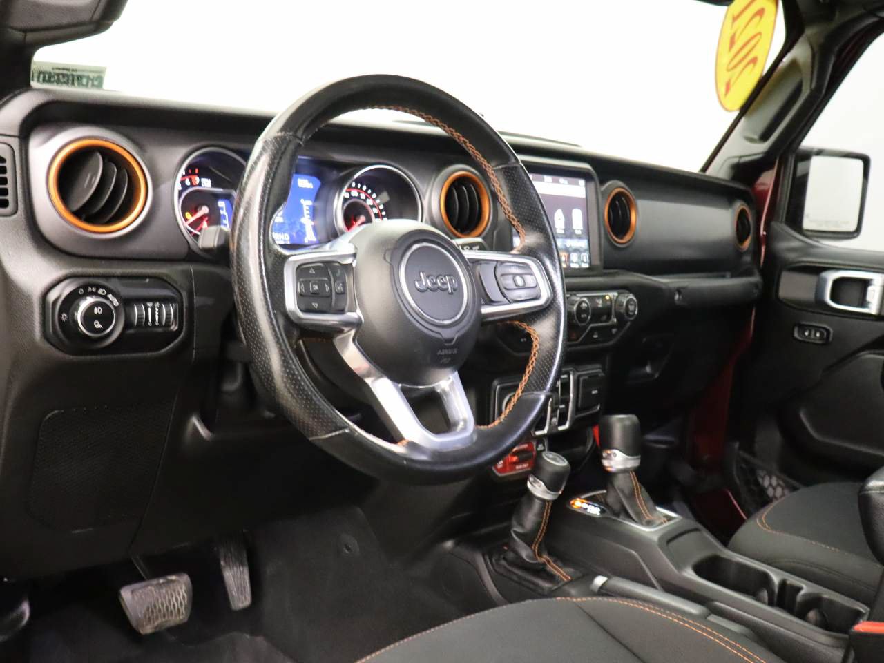 Used 2021 Jeep Gladiator Mojave AWD/4WD image 14