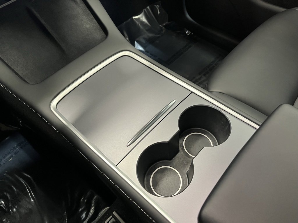 Used 2023 Tesla Model Y Long Range image 7