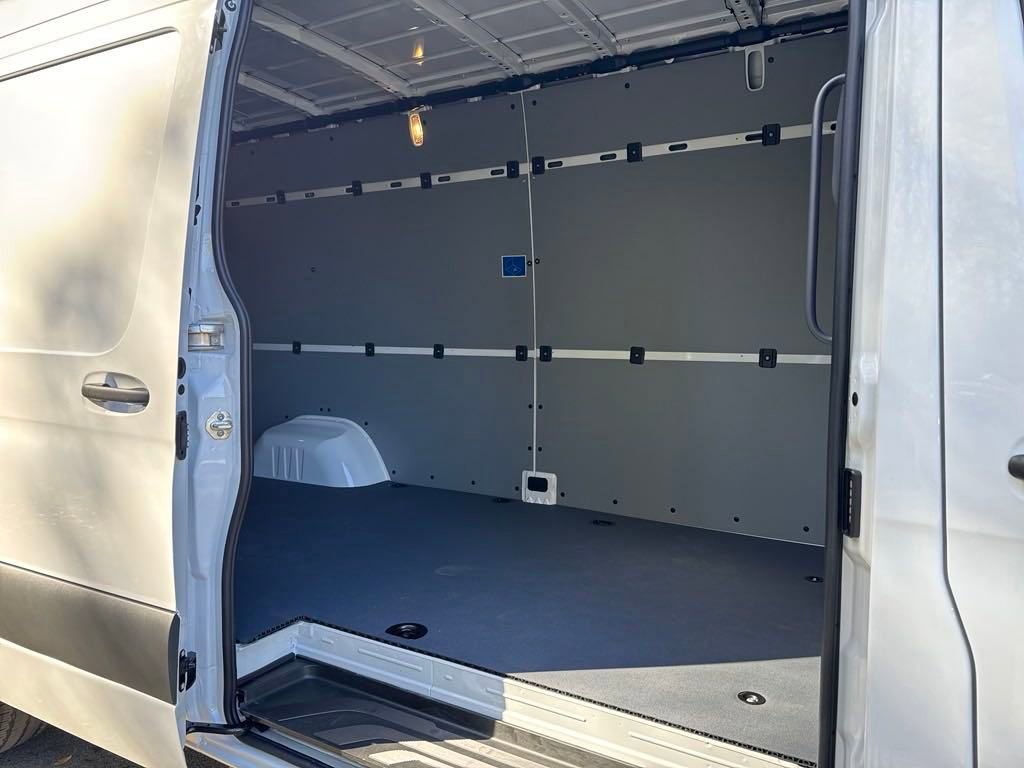 New 2025 Mercedes-Benz Sprinter 3500 image 26