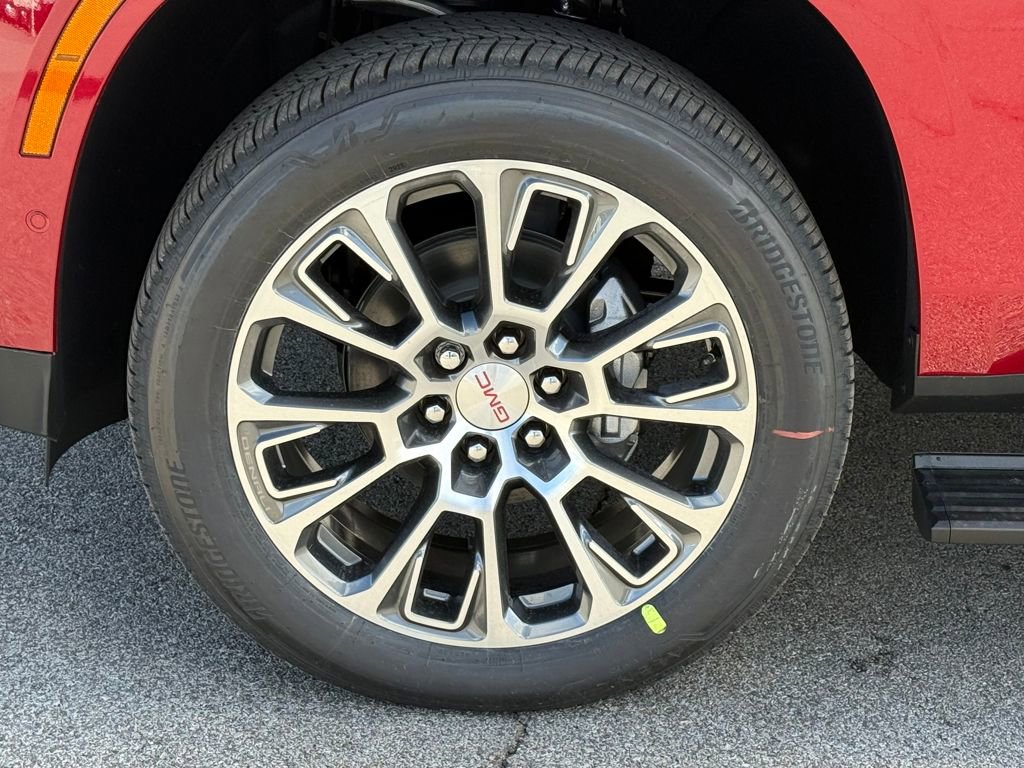 New 2026 GMC Yukon Denali w/ Denali Reserve Package image 7