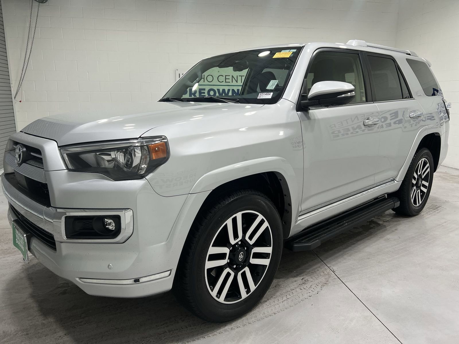Used 2023 Toyota 4Runner Limited image 4