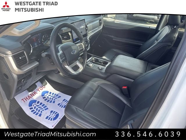 Used 2023 Ford Expedition Max XLT image 6