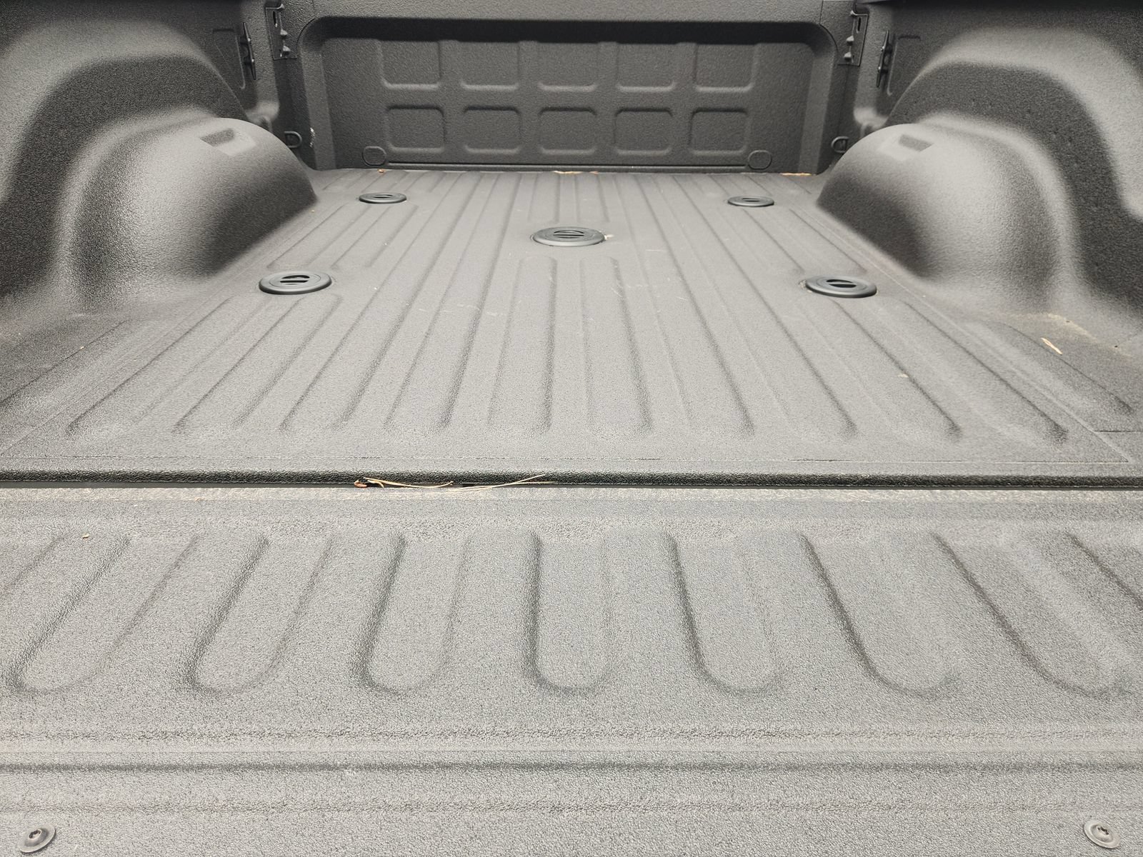 New 2026 RAM 3500 Laramie AWD/4WD image 21