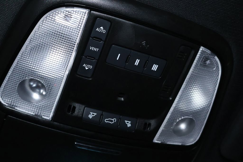 Used 2024 Dodge Durango GT AWD/4WD image 30