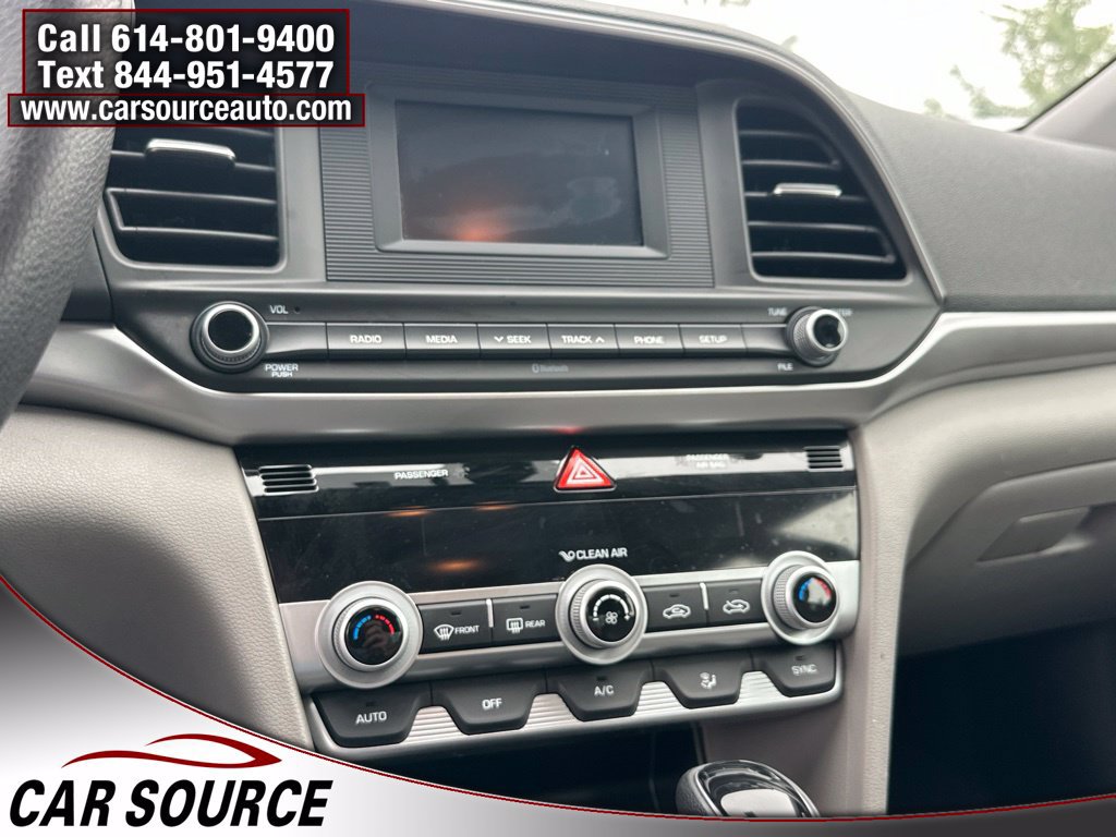 Used 2020 Hyundai Elantra SE FWD image 12