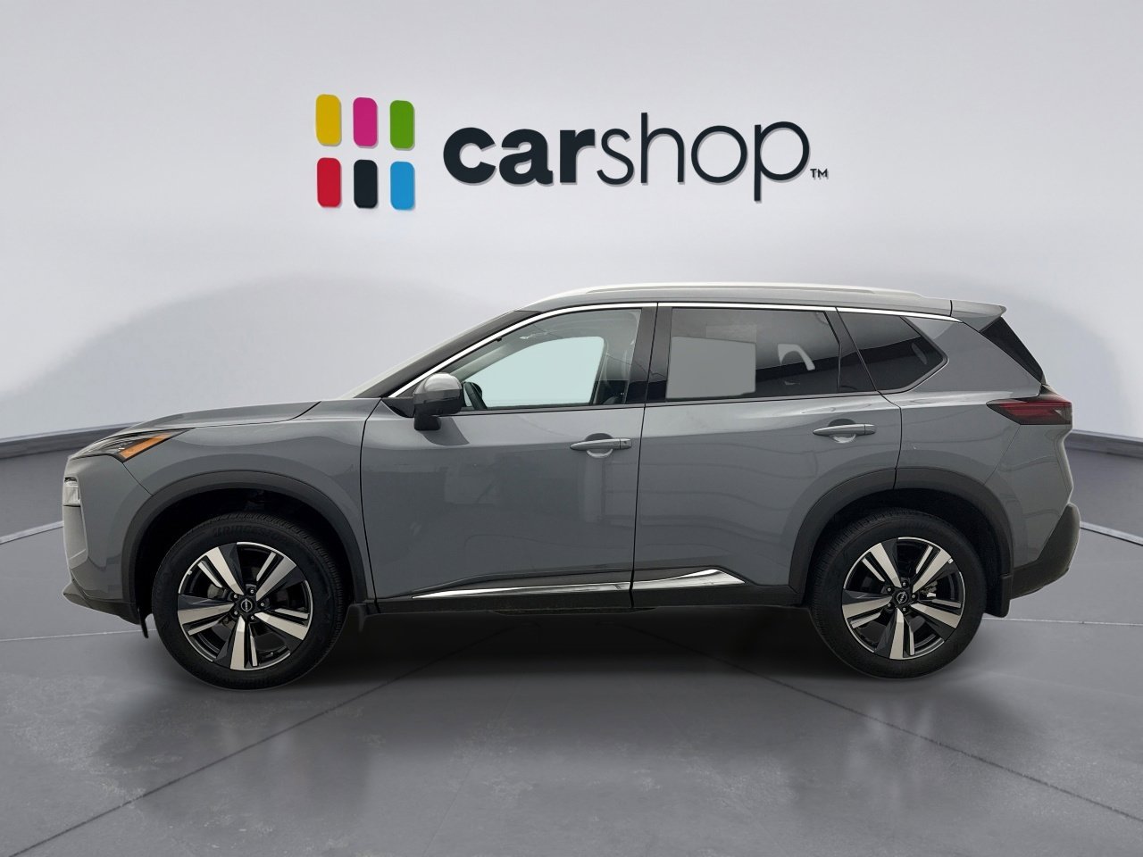 Used 2023 Nissan Rogue SL image 2