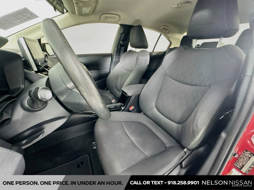 Used 2021 Toyota Corolla LE FWD image 19