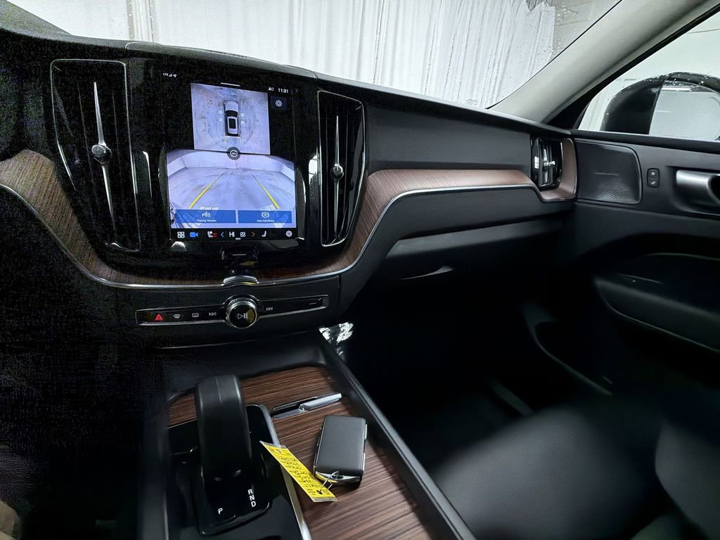 Certified 2024 Volvo XC60 B5 Plus w/ Climate Package image 13