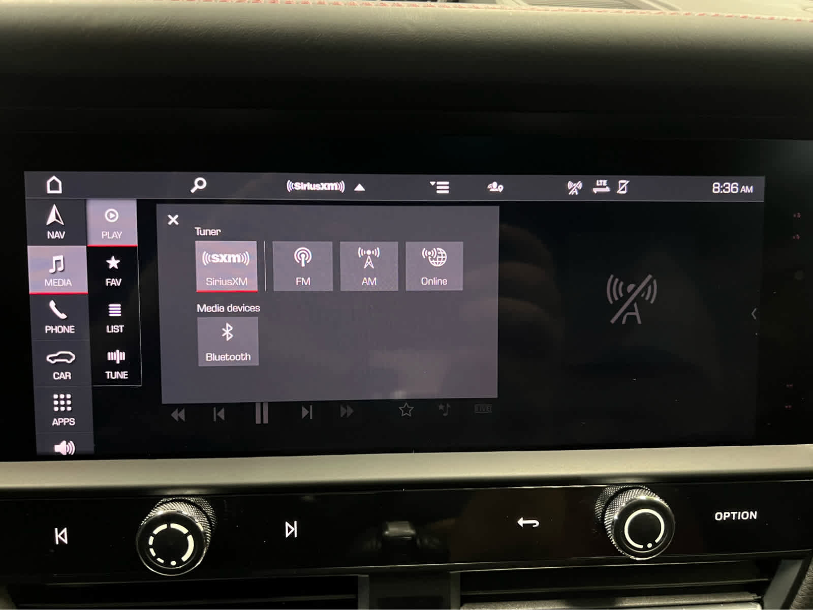 Used 2024 Porsche Macan image 18