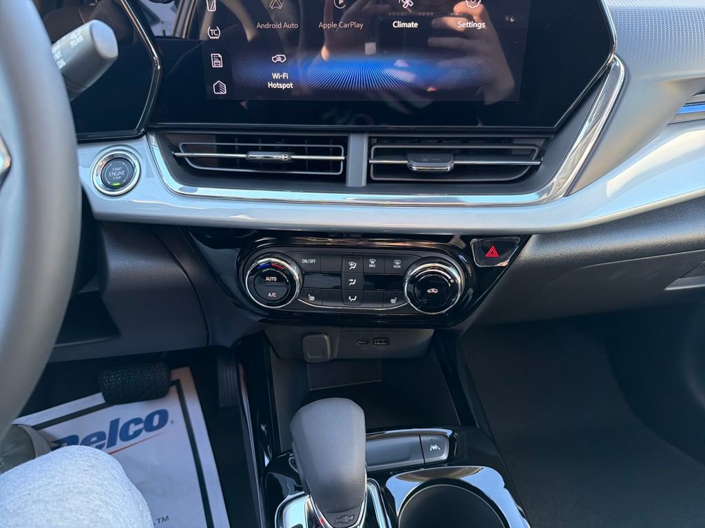 New 2025 Chevrolet Trax LT w/ LT Convenience Package image 19