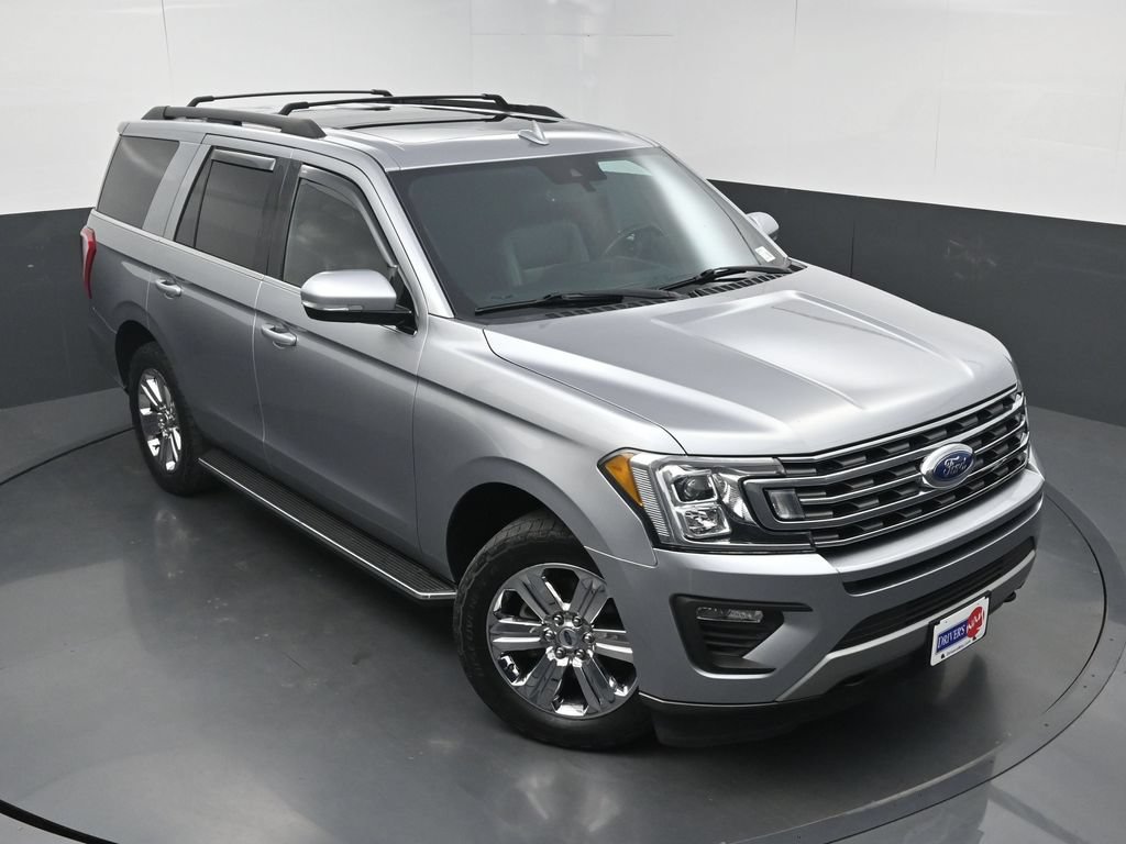 Used 2020 Ford Expedition XLT w/ Equipment Group 202A AWD/4WD image 32
