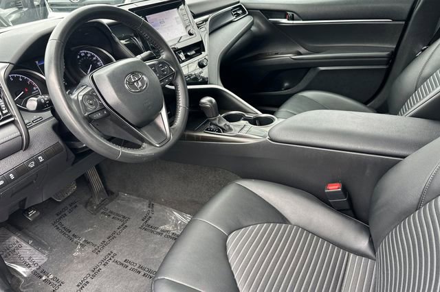 Used 2023 Toyota Camry SE FWD image 11