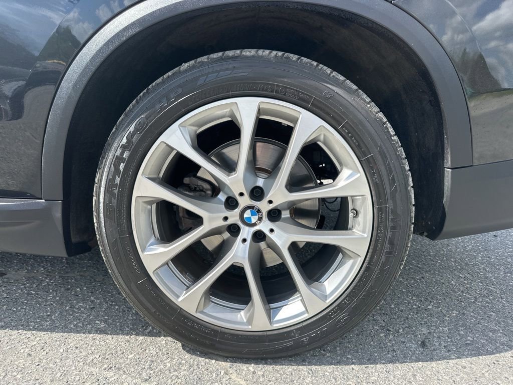 Used 2023 BMW X5 xDrive40i w/ Premium Package image 32