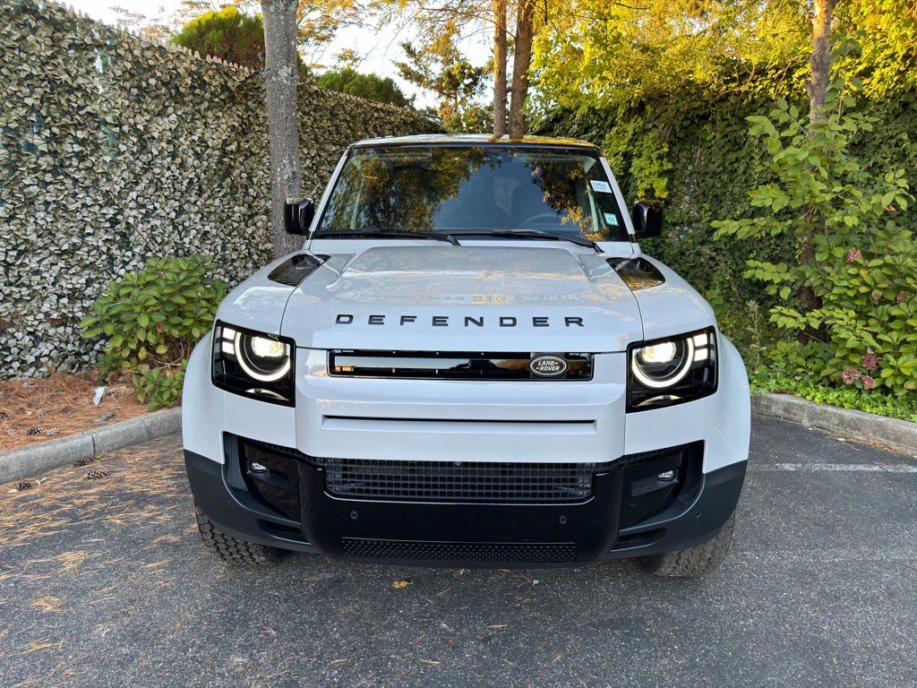 New 2026 Land Rover Defender 110 S image 2