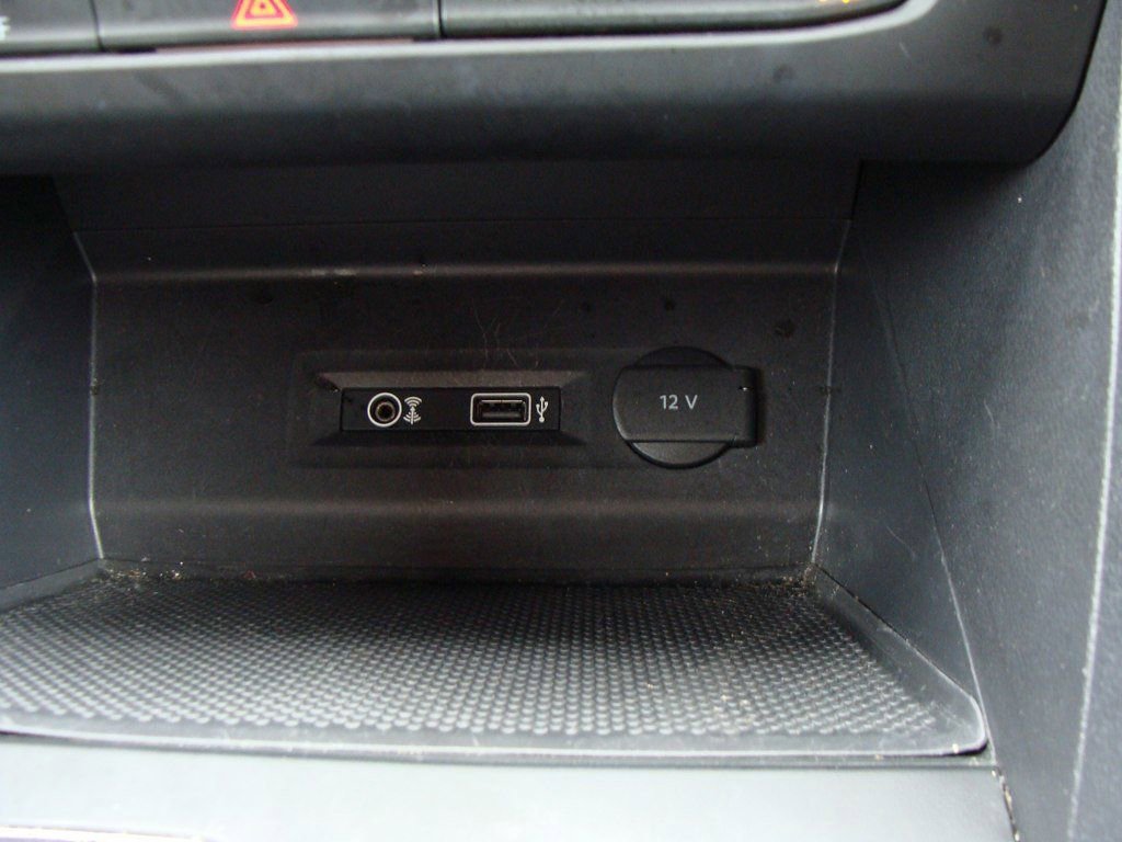 Used 2018 Volkswagen Atlas SE image 28