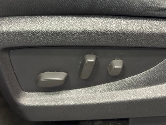 Used 2015 GMC Yukon SLE w/ Convenience Package RWD image 20