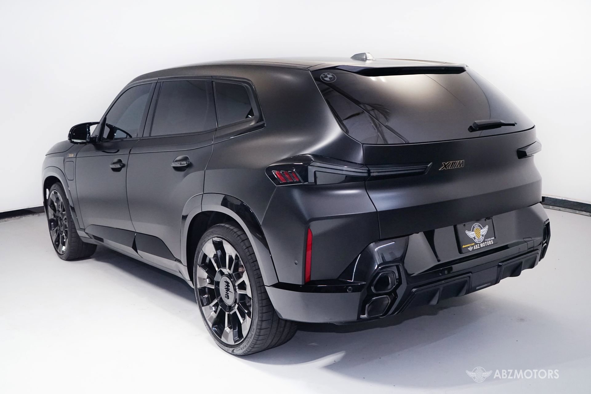 Used 2023 BMW XM AWD/4WD image 7