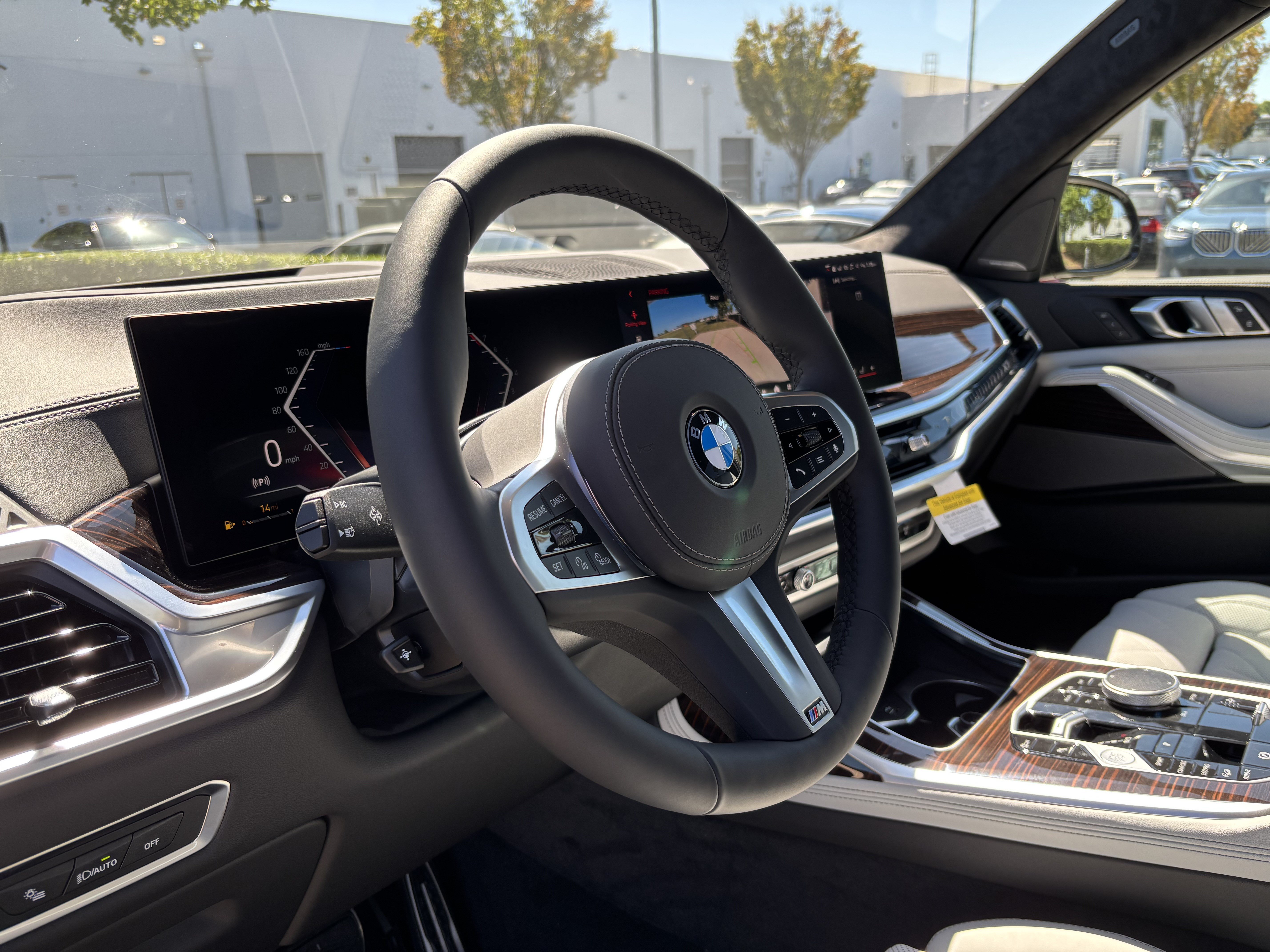 Used 2026 BMW X7 xDrive40i w/ M Sport Package AWD/4WD image 15