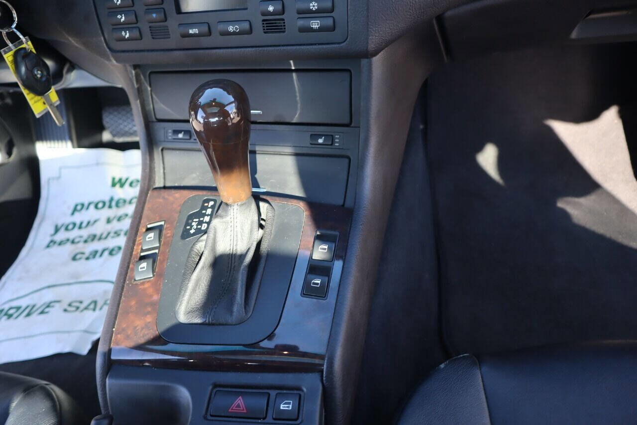 Used 2006 BMW 325Ci Coupe image 16