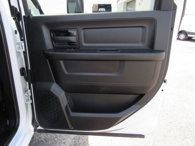 Used 2022 RAM 3500 Tradesman RWD image 16
