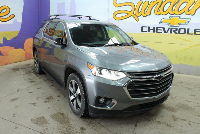 Used 2019 Chevrolet Traverse LT image 2