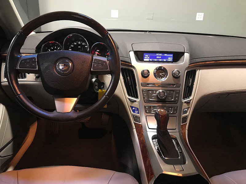 Used 2012 Cadillac CTS Luxury RWD image 21