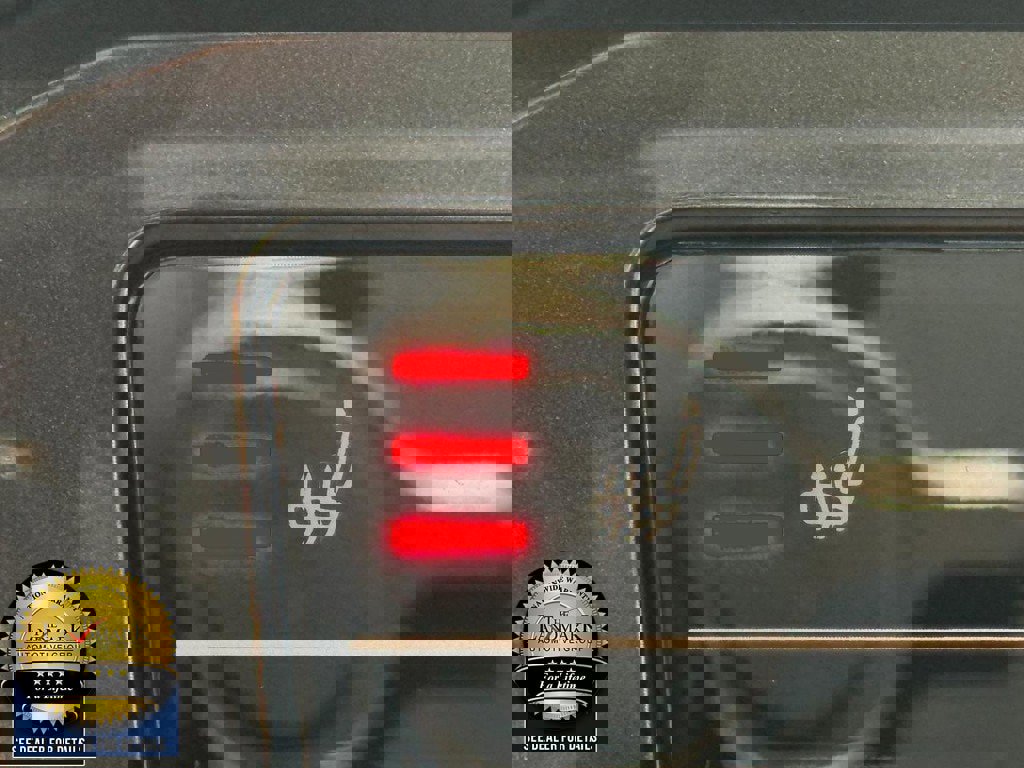 Used 2022 Volkswagen Tiguan SE w/ Panoramic Sunroof Package image 13