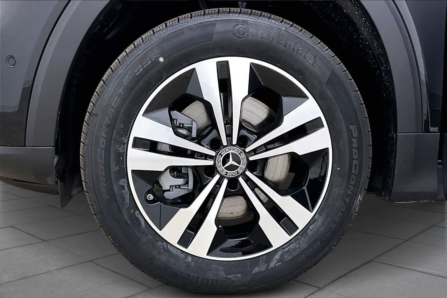 Used 2026 Mercedes-Benz GLB 250 4MATIC image 11