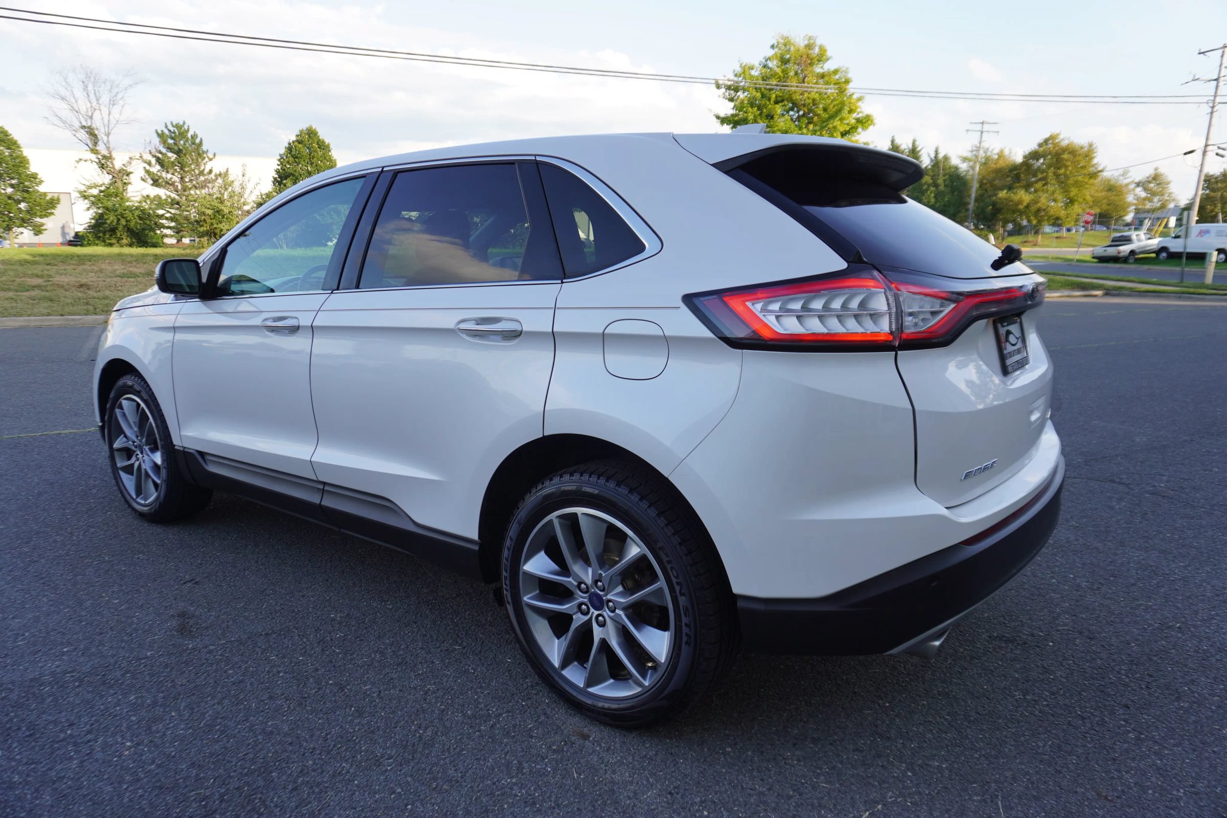 Used 2017 Ford Edge Titanium w/ Equipment Group 301A AWD/4WD image 6