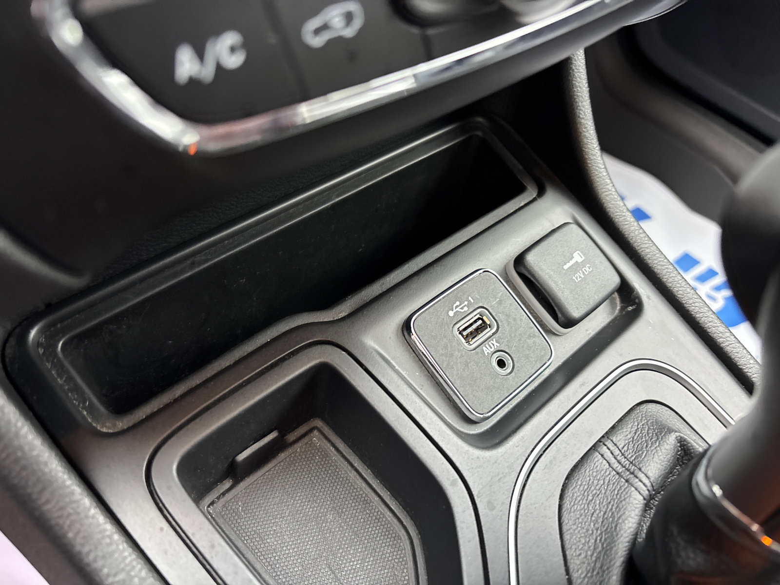 Used 2021 Jeep Cherokee Latitude Lux w/ Sun & Sound Group image 23