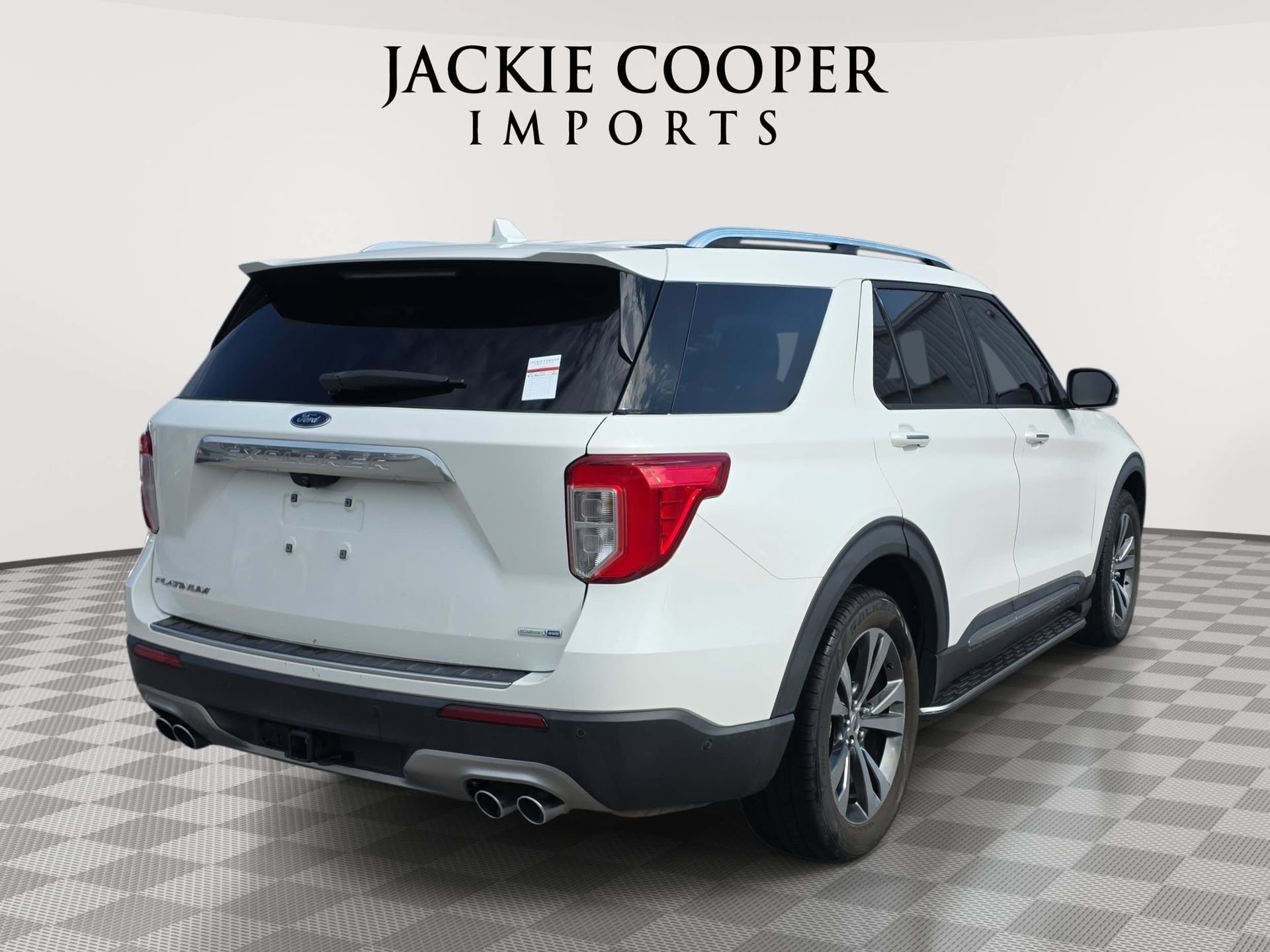 Used 2020 Ford Explorer Platinum w/ Premium Technology Package AWD/4WD image 5