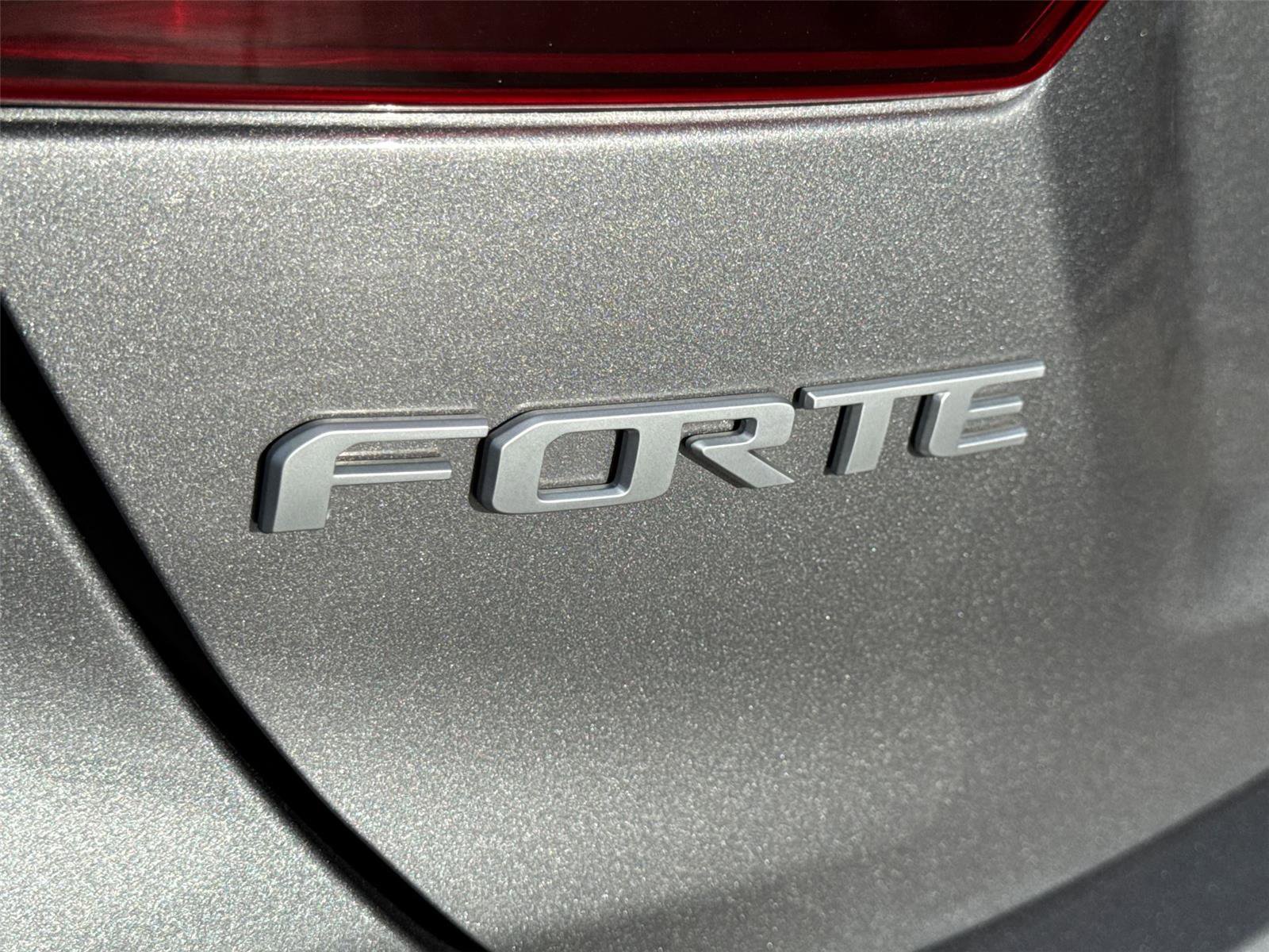 Used 2023 Kia Forte LXS w/ LXS Technology Package FWD image 10