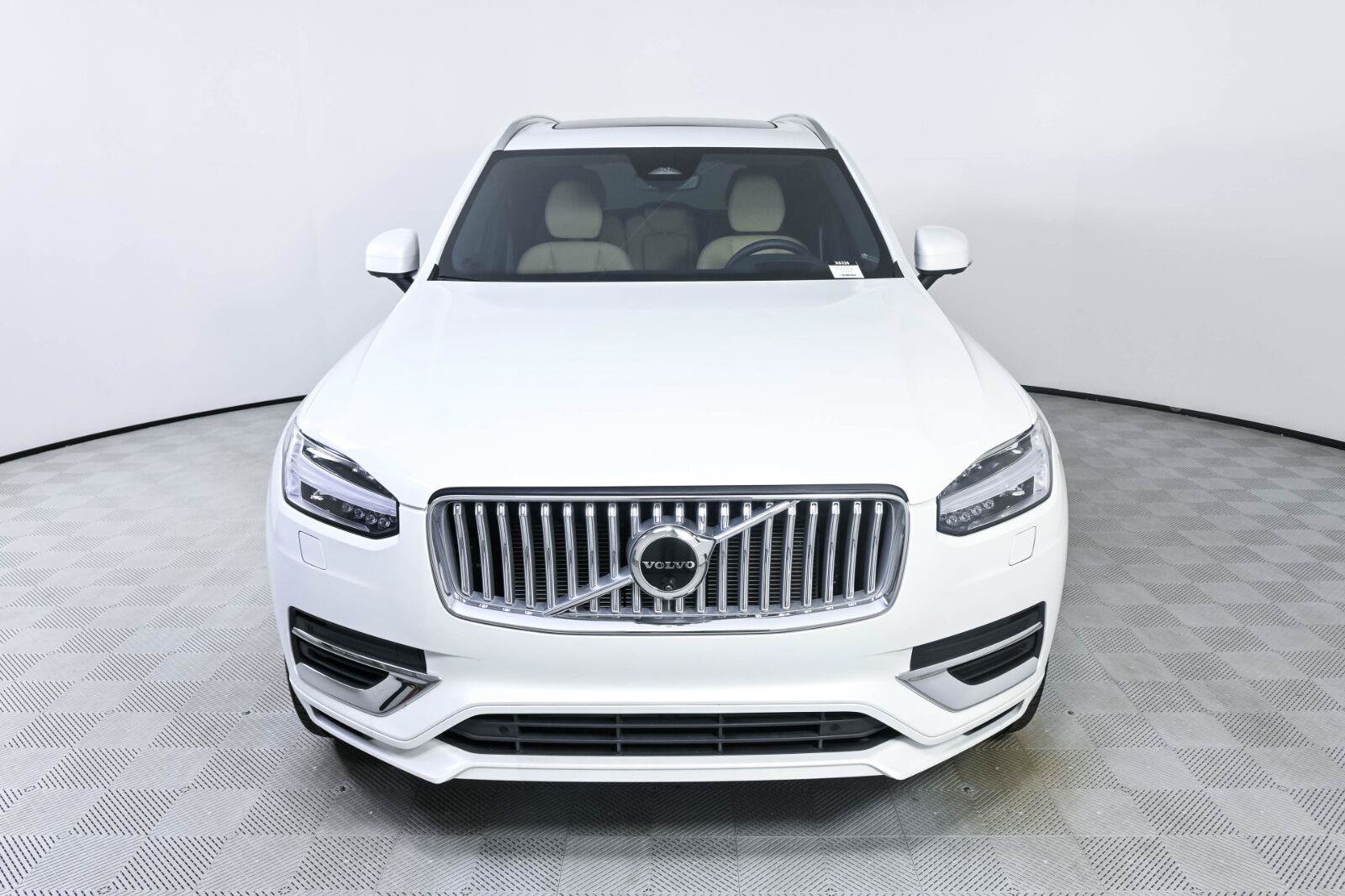 Used 2025 Volvo XC90 T8 Ultra w/ Protection Package Premier AWD/4WD image 35