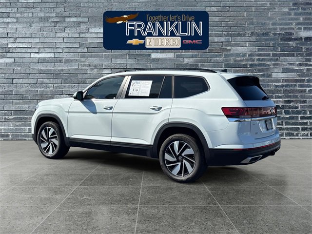 Used 2024 Volkswagen Atlas SE image 3