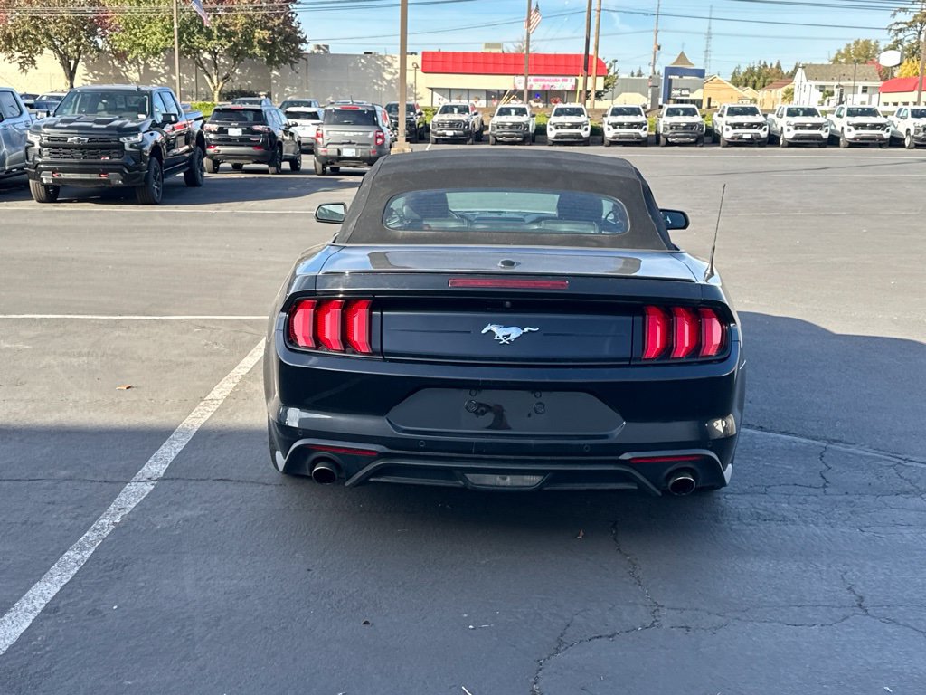 Used 2021 Ford Mustang Premium RWD image 7