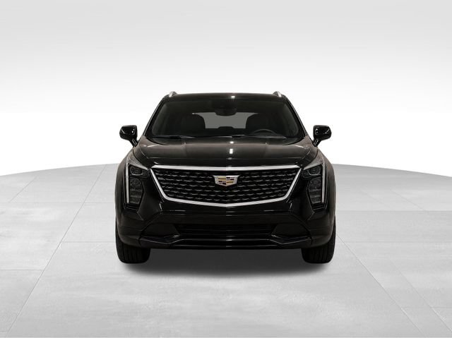 Used 2025 Cadillac XT4 Premium Luxury FWD image 2
