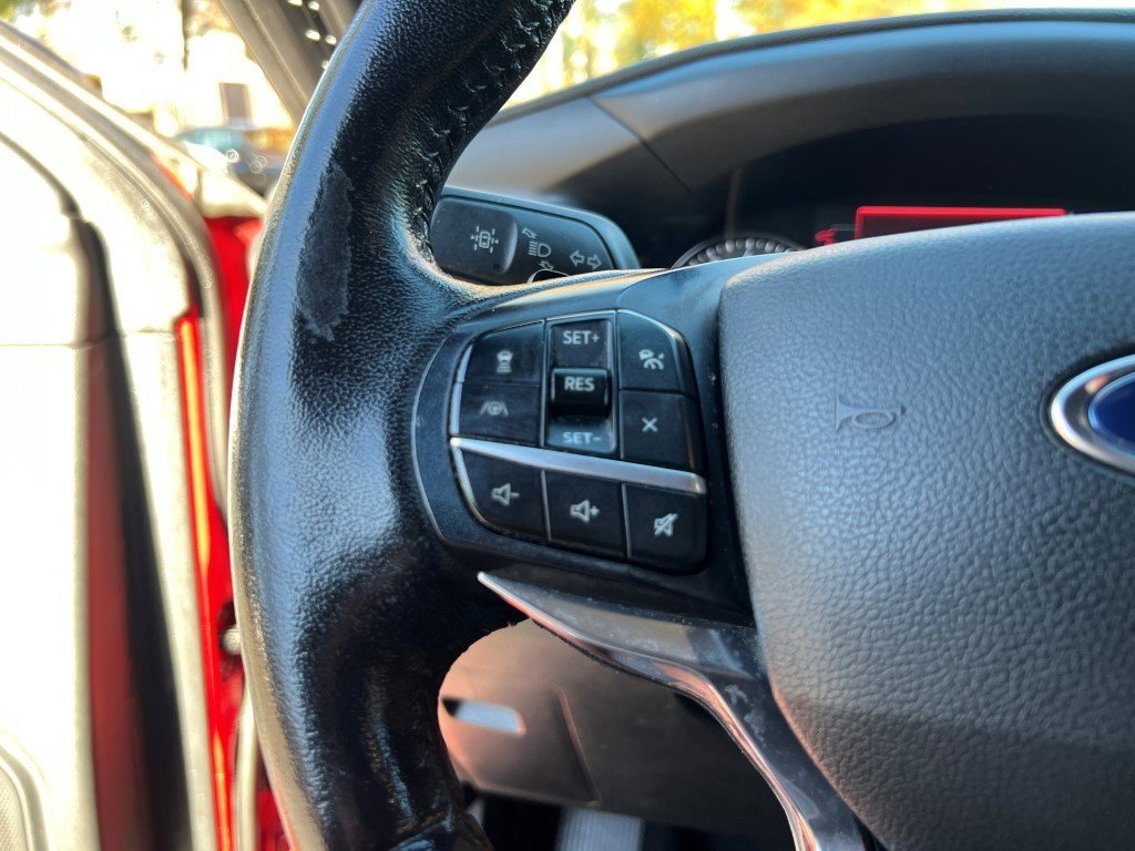 Used 2020 Ford Explorer Limited image 27