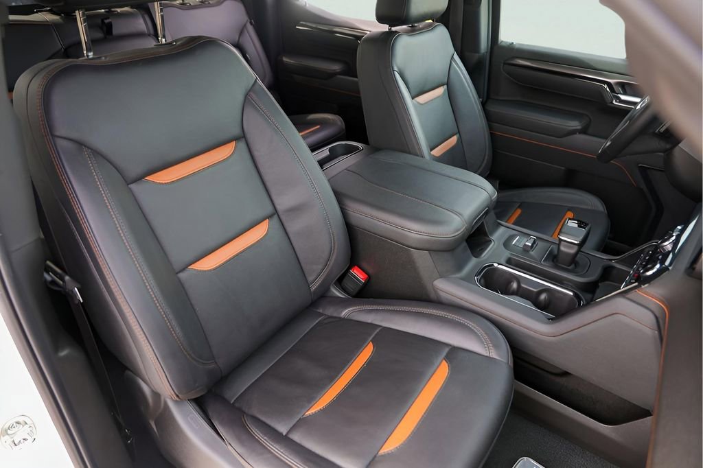 Used 2025 GMC Sierra 1500 AT4 image 32