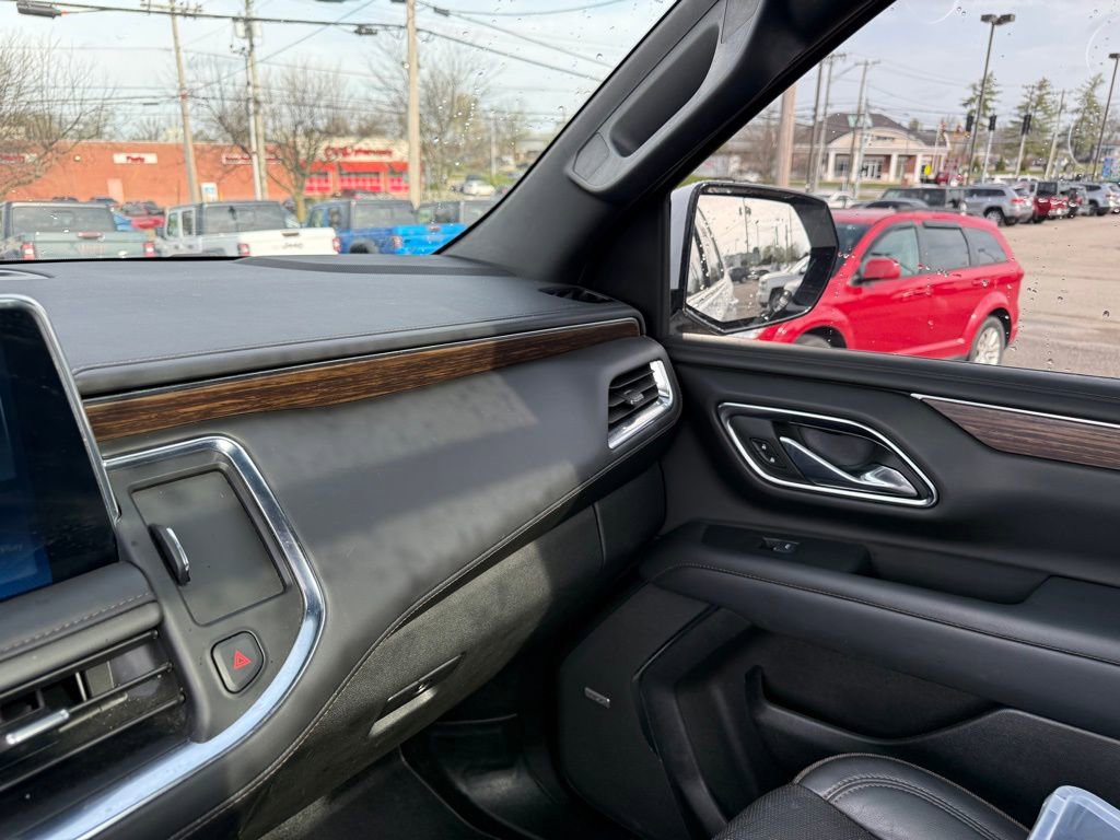 Used 2023 Chevrolet Tahoe High Country w/ Premium Package 2 AWD/4WD image 24