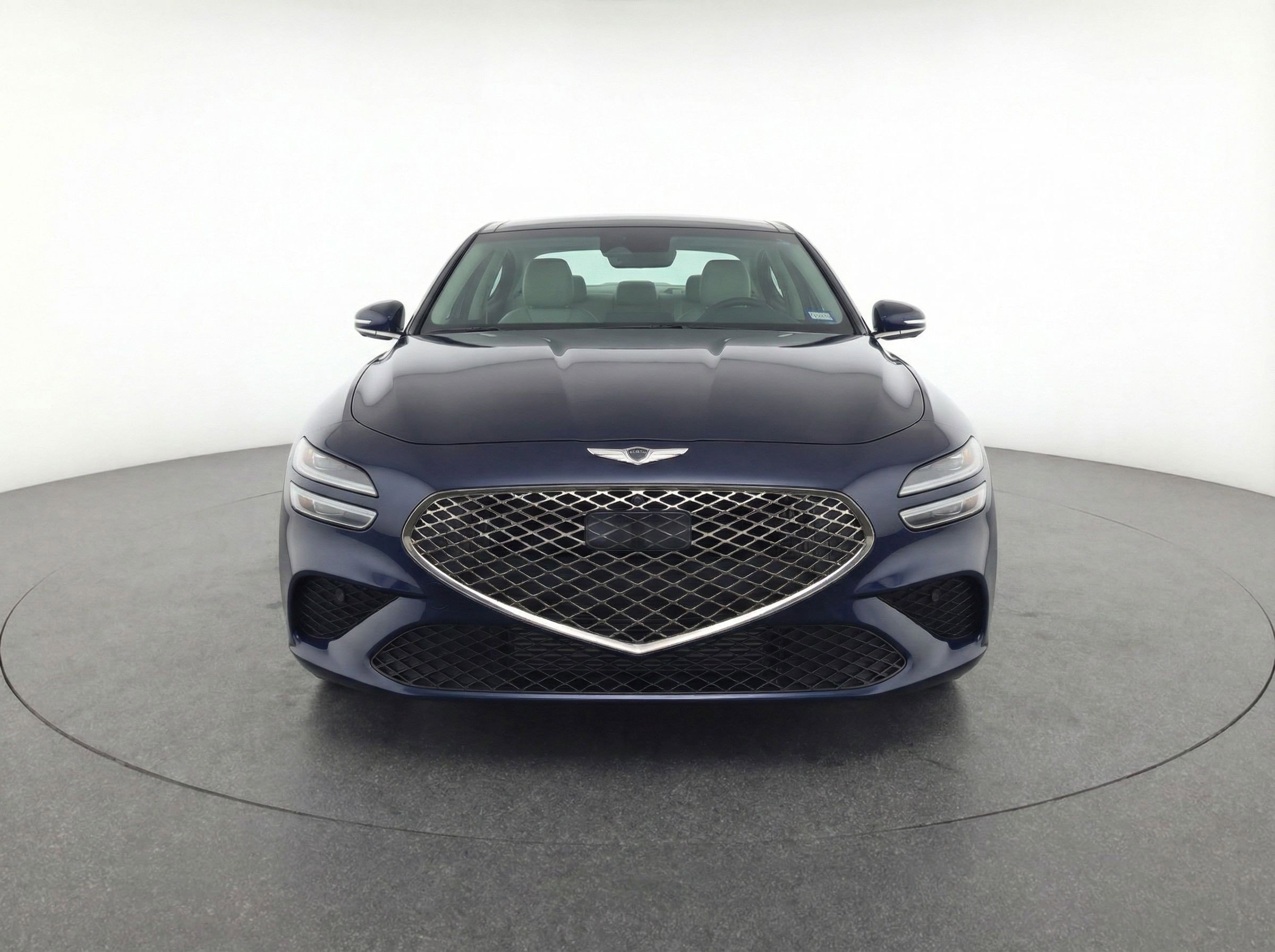 Used 2025 Genesis G70 2.5T image 2