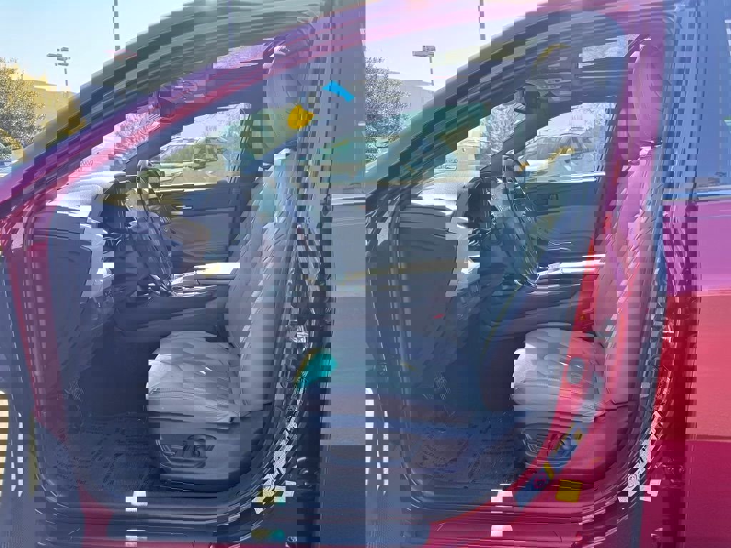 Used 2019 Toyota Avalon XLE w/ Moonroof Package image 27