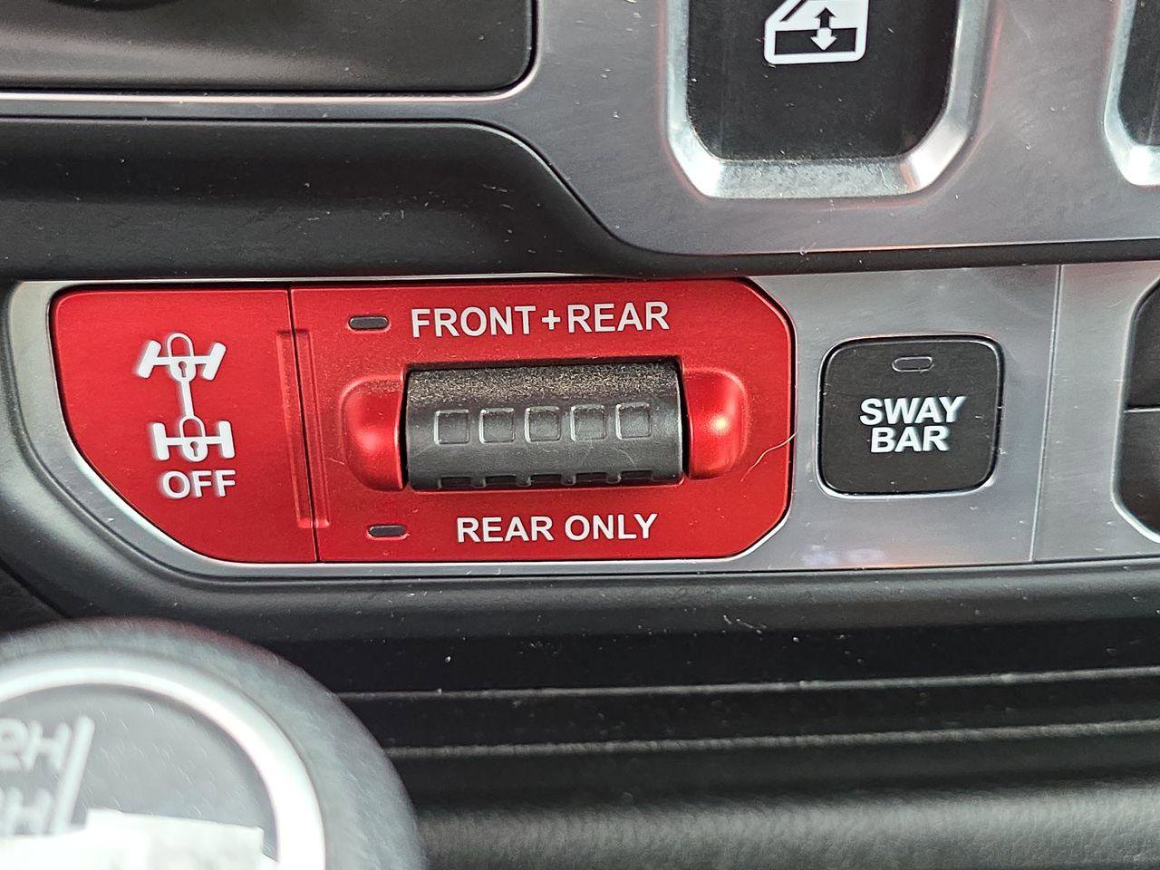 Used 2018 Jeep Wrangler Rubicon w/ Cold Weather Group image 26