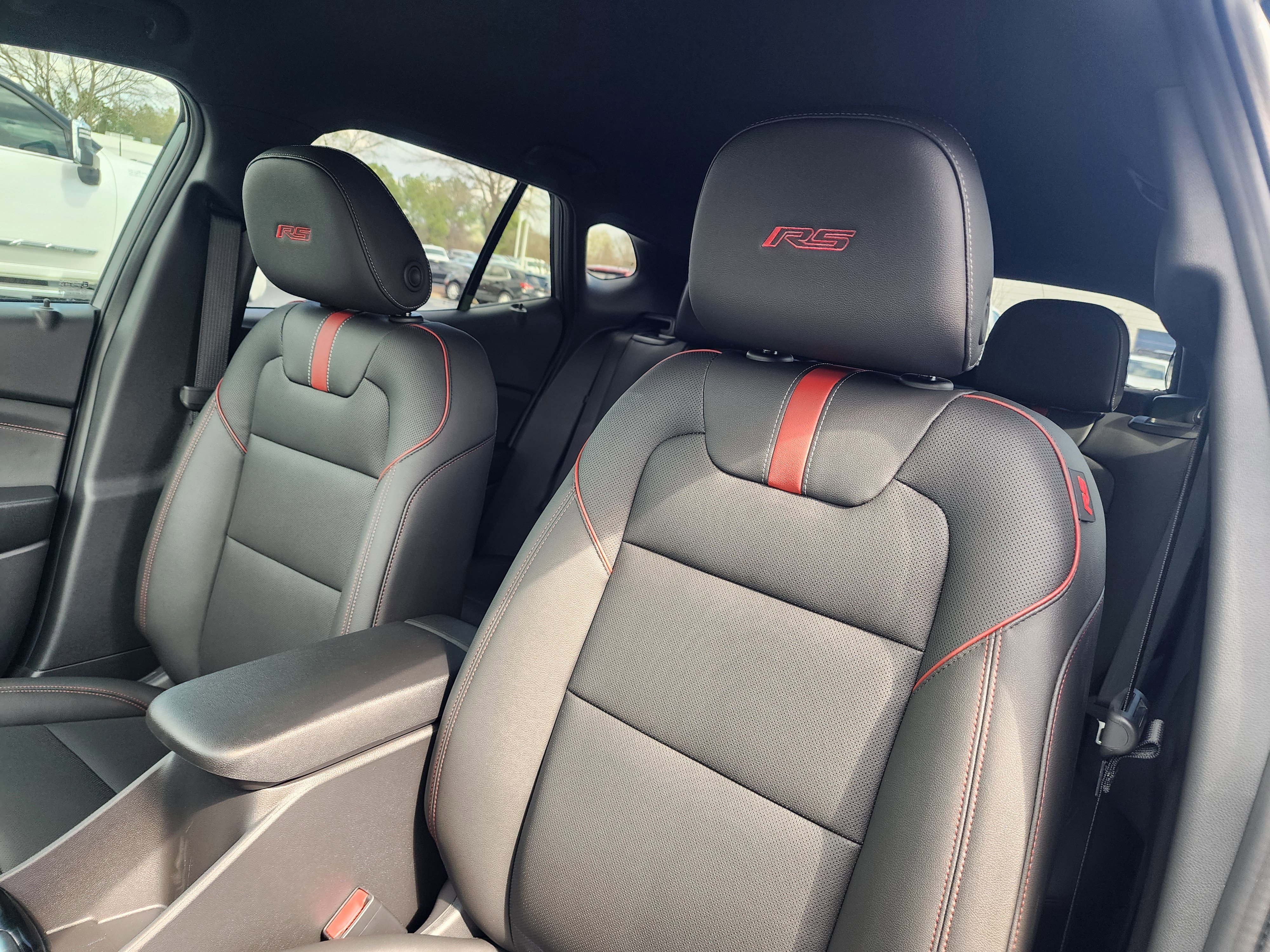 New 2026 Chevrolet Trax RS w/ Sunroof Package FWD image 21