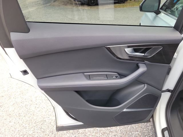 Used 2024 Audi Q7 3.0T Premium Plus image 29