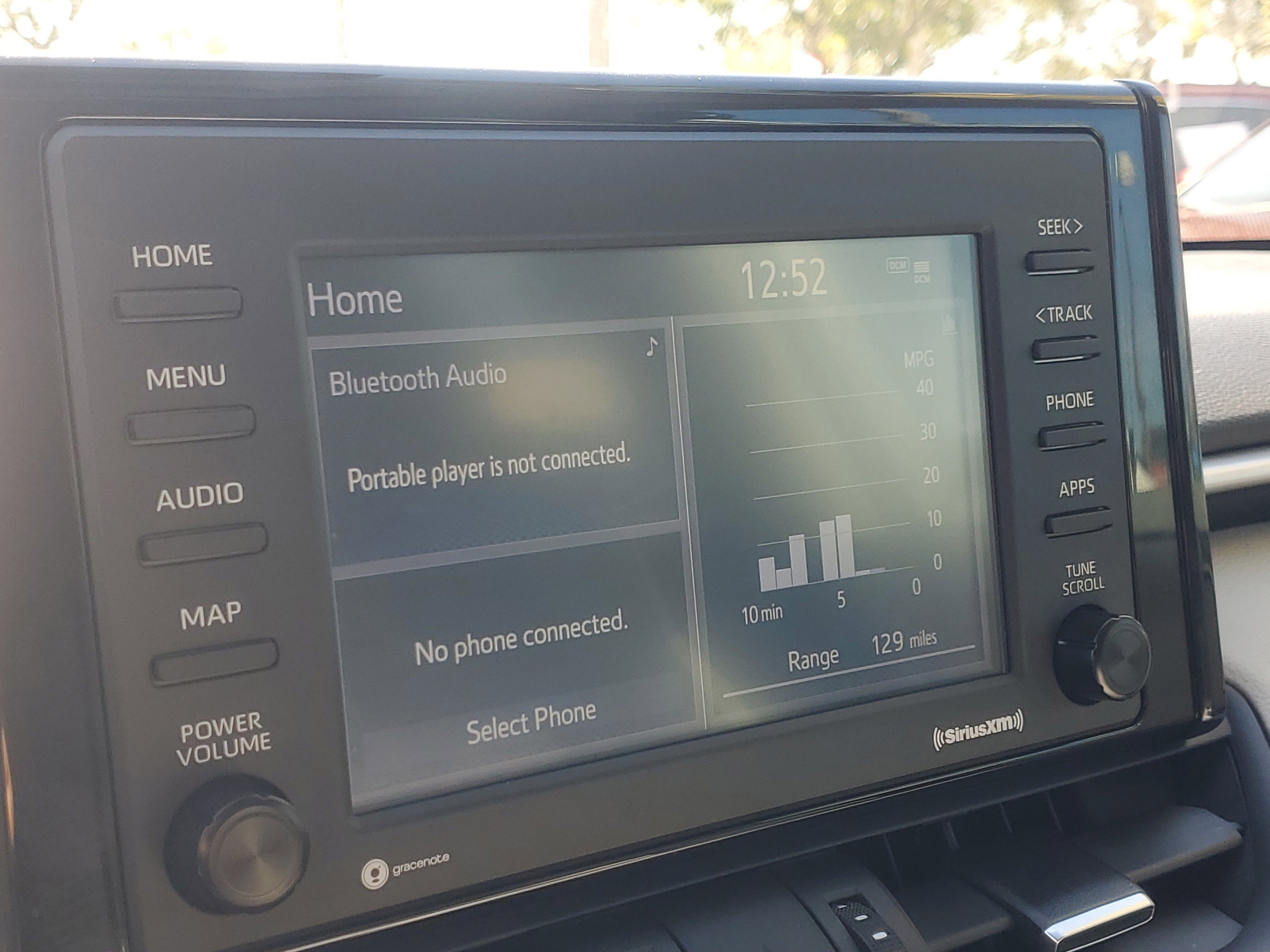 Used 2022 Toyota RAV4 XLE Premium image 28