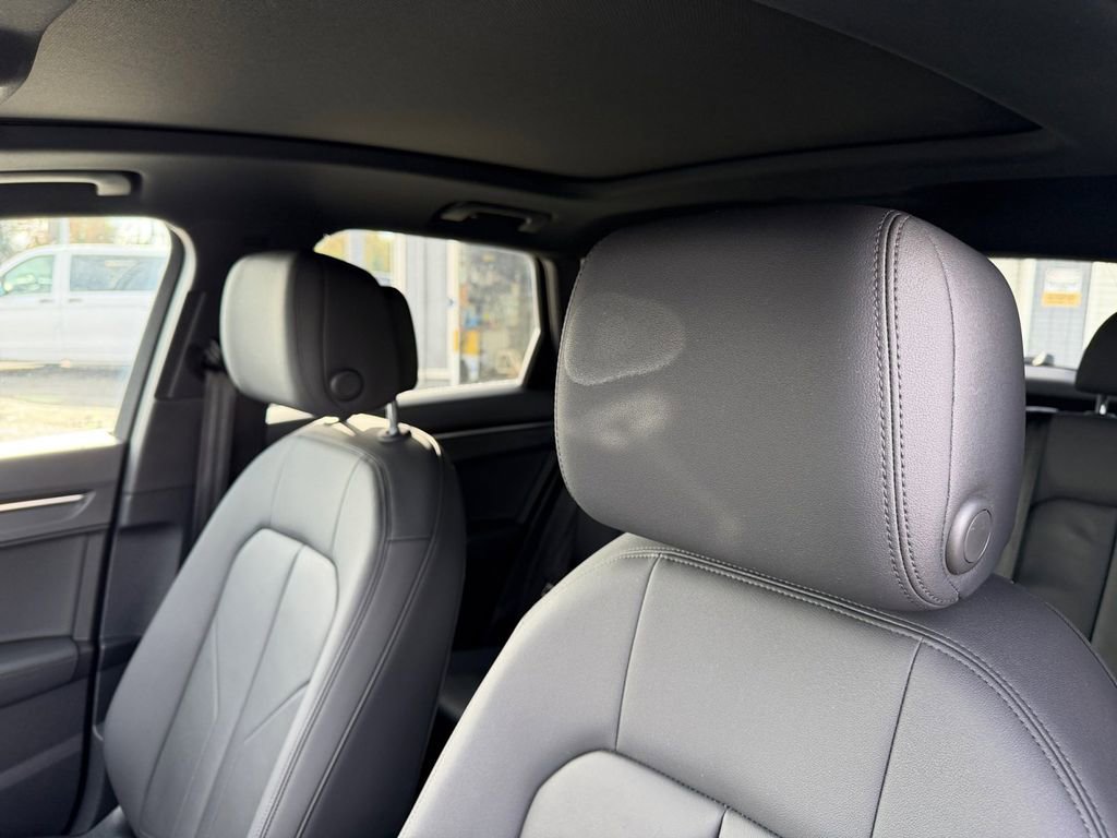 Used 2022 Audi Q3 2.0T Premium image 15