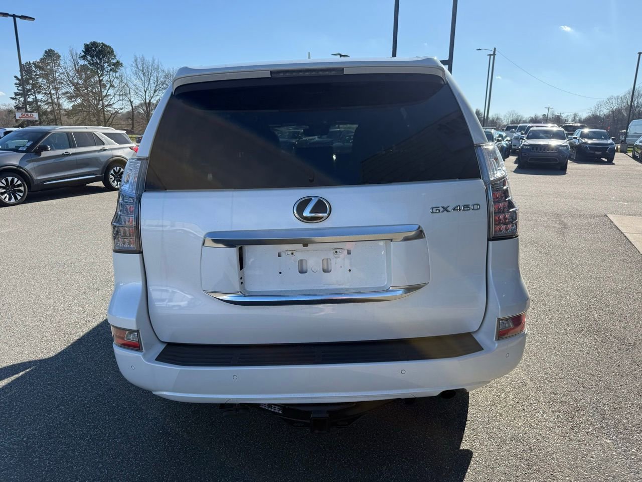 Used 2020 Lexus GX 460 Premium w/ Premium Package image 7