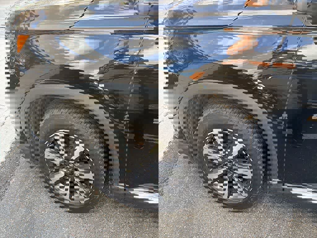 Used 2023 Honda Pilot Touring image 11