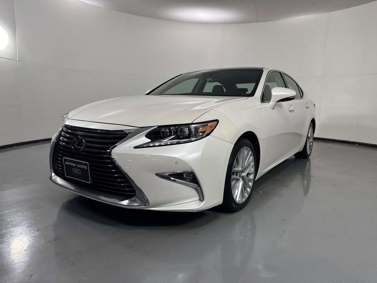 Used 2018 Lexus ES 350 w/ Luxury Package w/Wood Trim FWD image 28